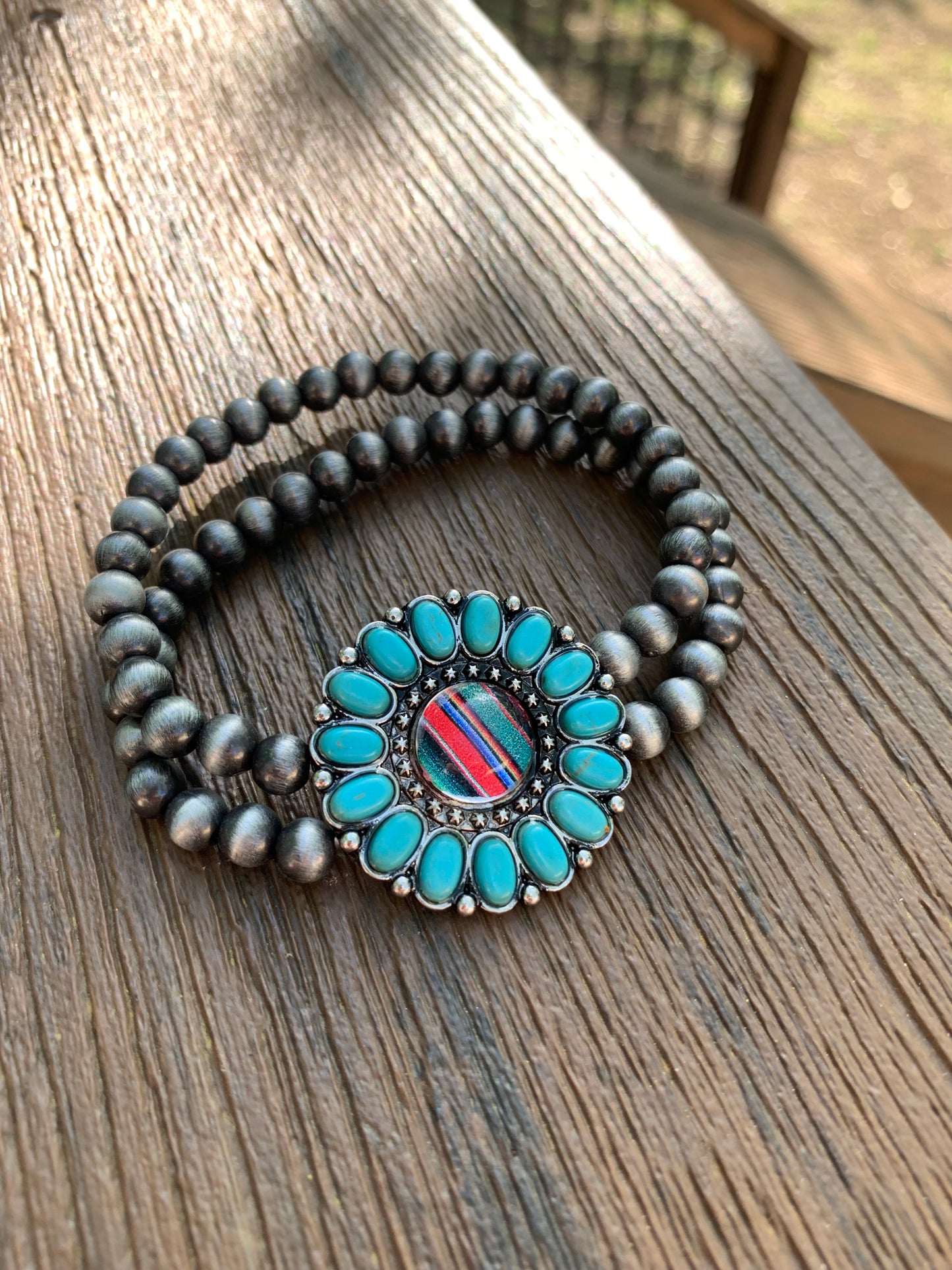 WESTERN TURQUOISE STONE W/ NAVAJO BEAD STRETCH BRACELET
