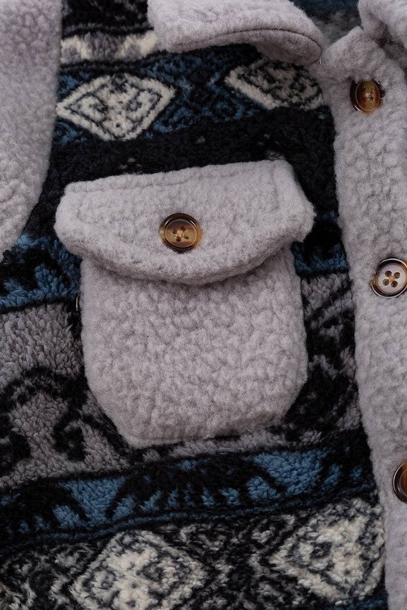 Black geometric sherpa shacket with gray